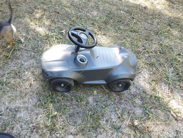 Voiture pousseur mercrdes - photo numéro 2