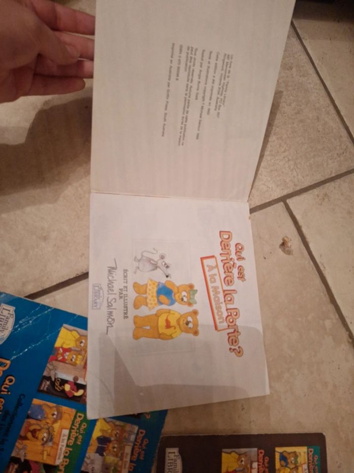 Lot de 3 livre qui est derrière la porte - photo numéro 5