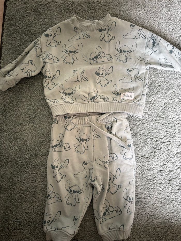 ensemble jogging