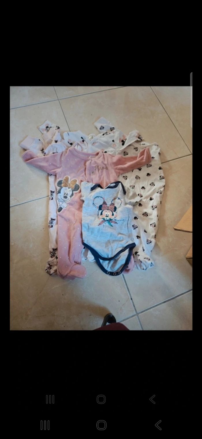 Lot  vêtements 3 mois - photo numéro 3