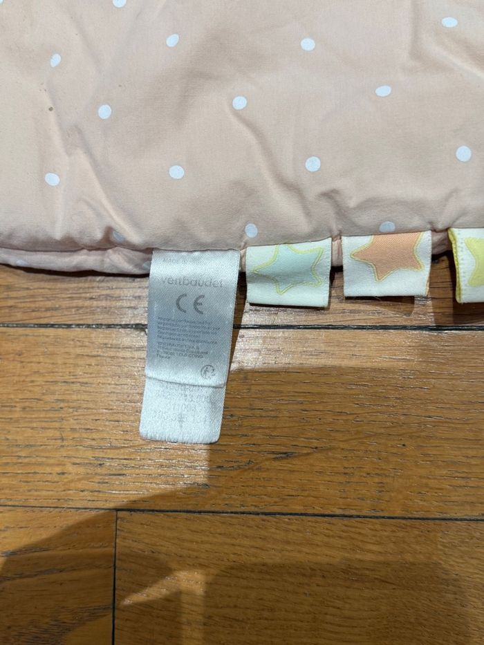 Tapis d’éveil pour bébé Vertbaudet avec petits jeux sensoriels intégrés - photo numéro 3