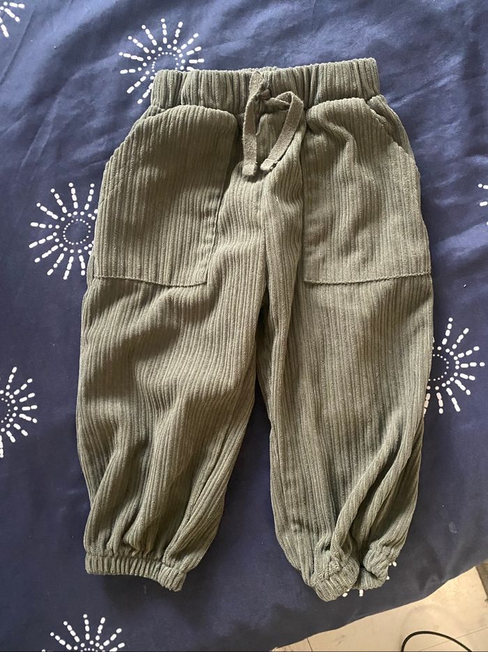 Pantalon bébé 18 mois - photo numéro 2