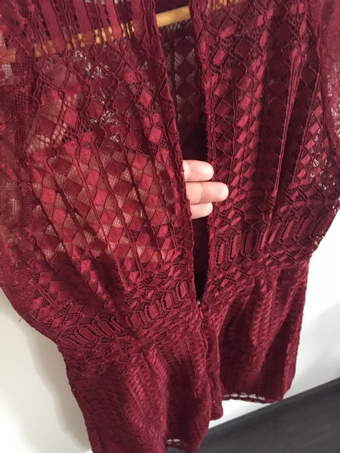 Robe bordeaux élégante broderies - photo numéro 5