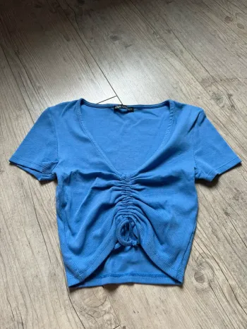 Top bleu zara froncé devant