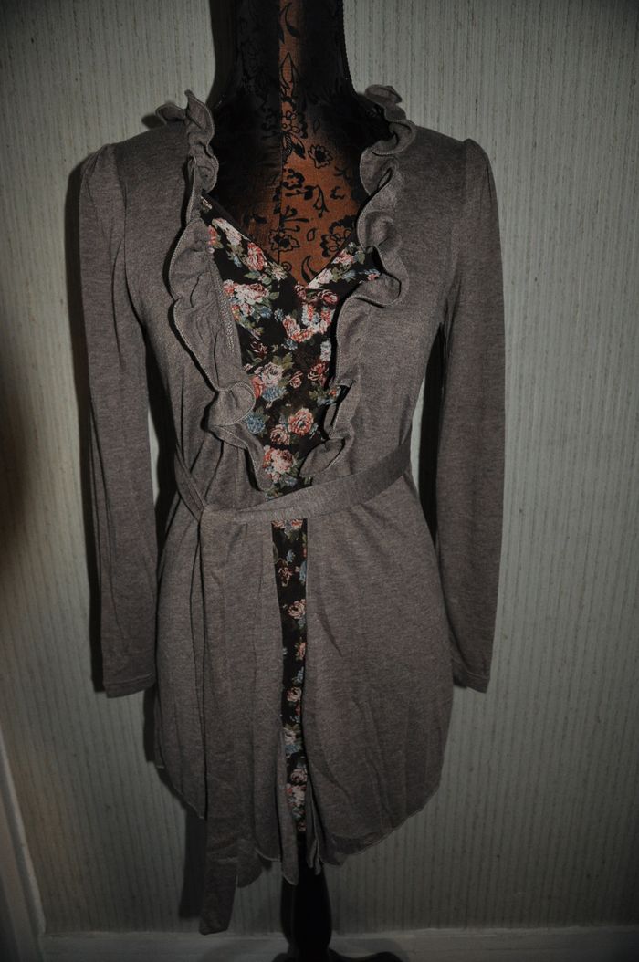 Gilet avec faux chemisier - Ctelle Paris - T. S/M - Neuf - photo numéro 4