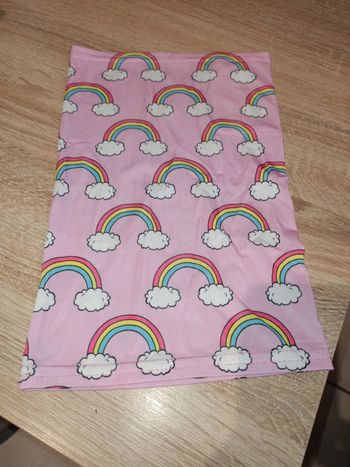 Cache cou arc en ciel neuf