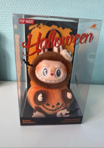 Popmart labubu halloween sitting