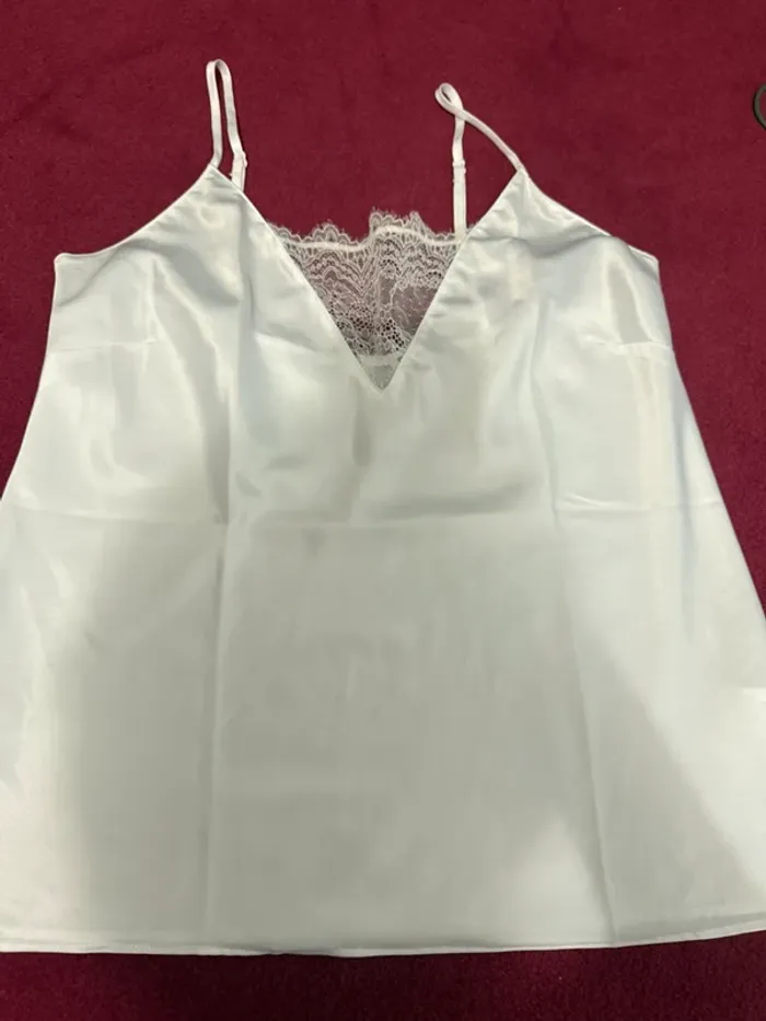 Lot de 2 tops identiques noir blanc Darjeeling 42 satin - photo numéro 3