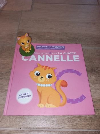 Livre C mon premier abécédaire hachette