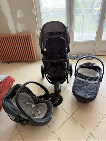 Poussette trio de chez chicco