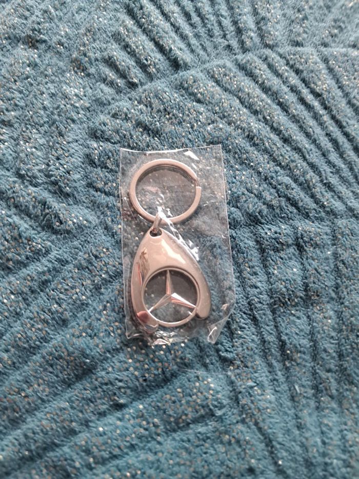 Porte clé Mercedes
