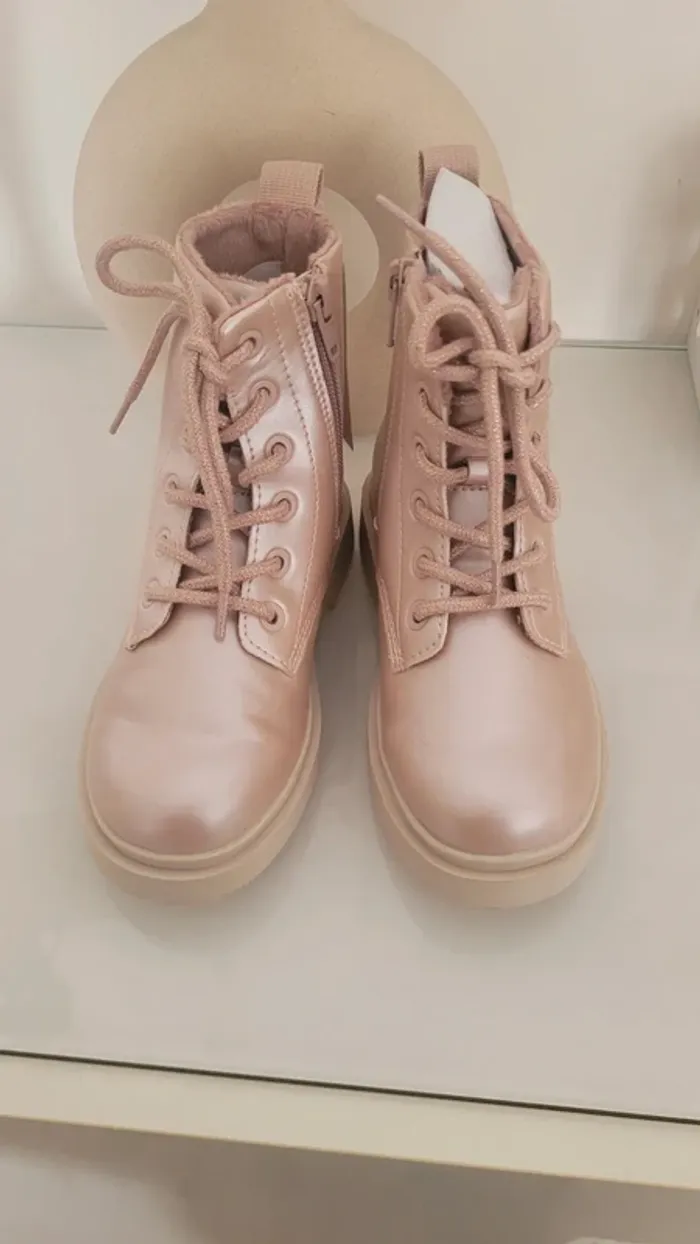 Bottines roses à lacets taille 30 neuves - photo numéro 9