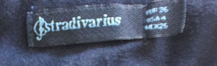 Salopette marque Stradivarius taille 36 couleur bleu marine pour femme - photo numéro 3