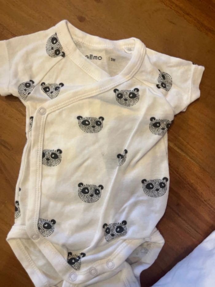 Lot bodys manches courtes - photo numéro 3