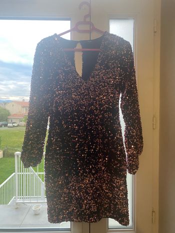Robe en sequins