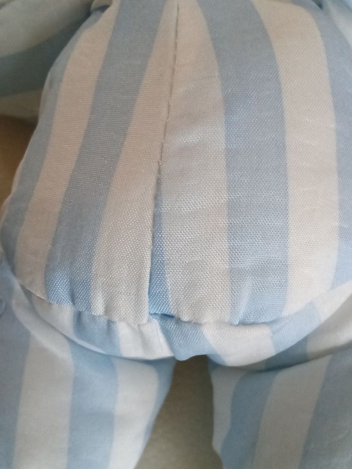 Doudou peluche  lapin blanc bleu clair  Pampers vintage rayé  rayures nez bleu - photo numéro 3