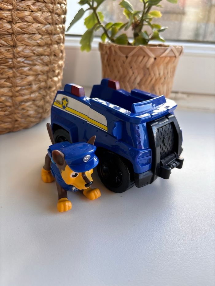 Véhicule et figurine paw patrol - Chase - patpatrouille - photo numéro 2