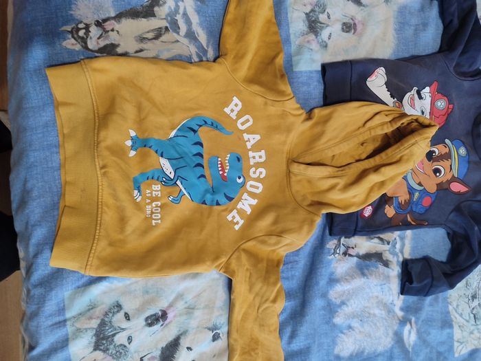 Lot pull taille 4 ans - photo numéro 3