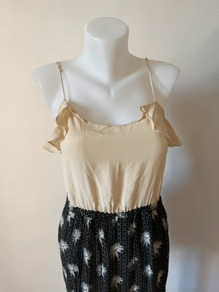 Robe d’été en très bon état taille 38 Claudie pierlot beige - photo numéro 2