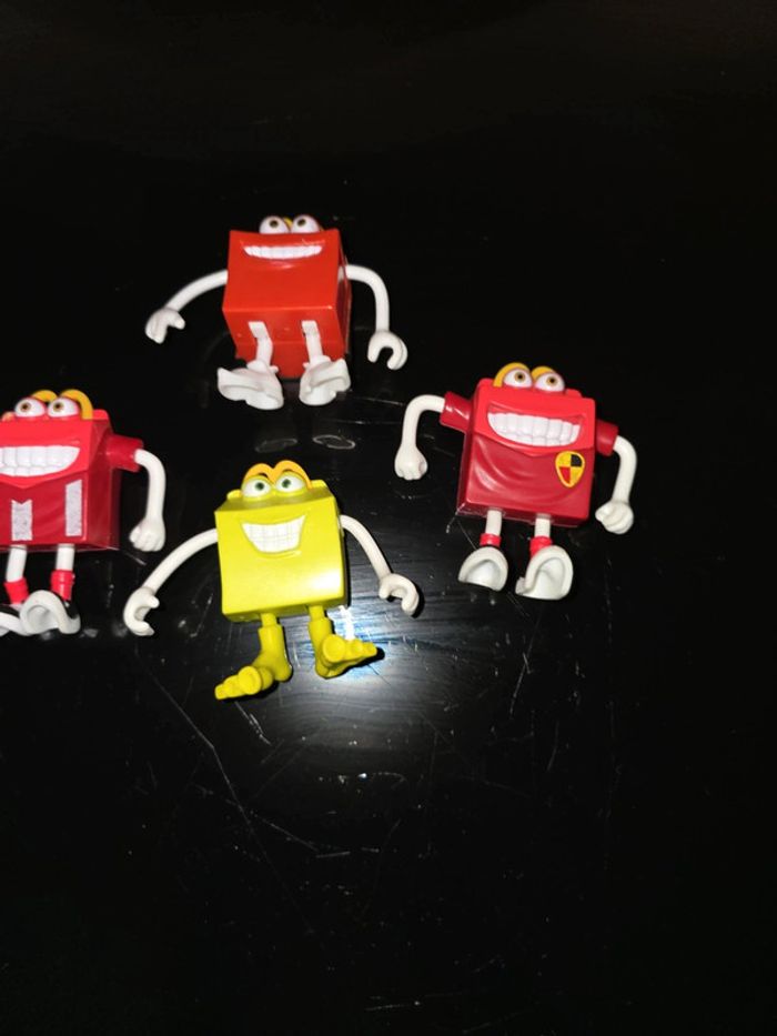Llt de 4 figurines jouets Happy Métal McDonald's - photo numéro 3