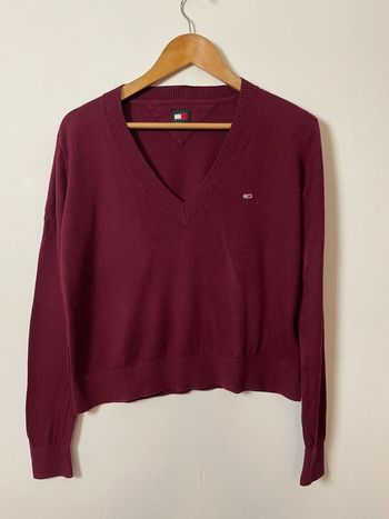 Pull femme Tommy Hilfiger – Taille S – Bordeaux col V