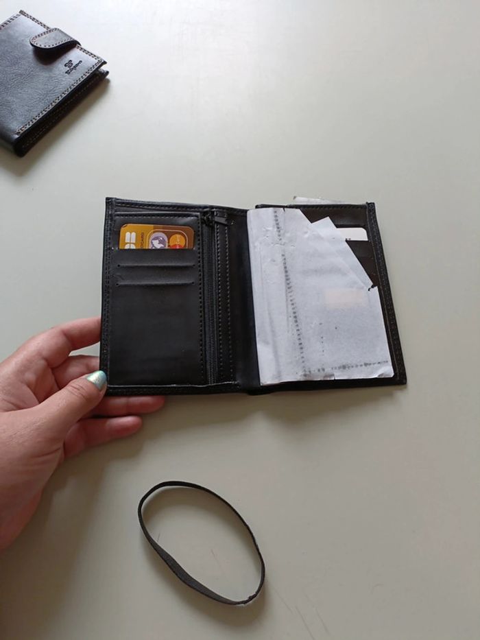 Portefeuille noir herlaine Paris neuf - photo numéro 3