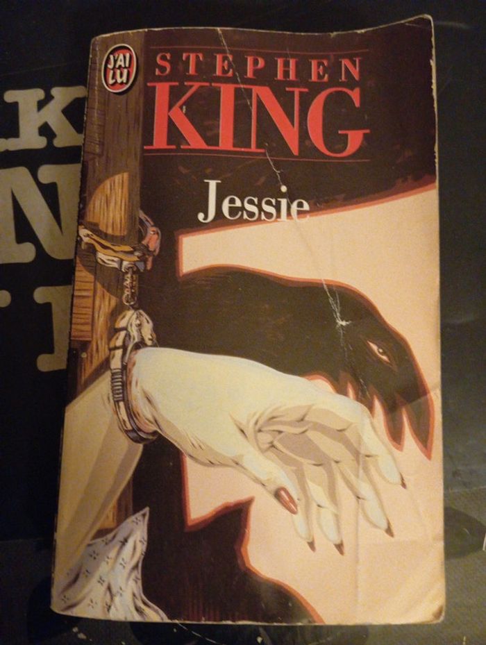 Livre de poche Danse macabre de Stephen king + cadeau - photo numéro 3