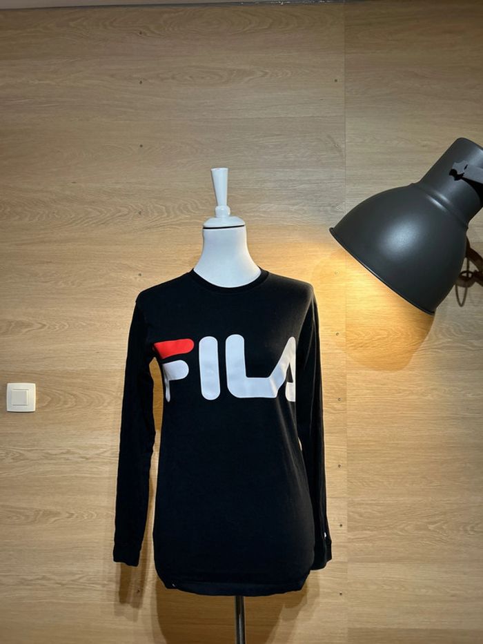 Pull FILA comme neuf XS à peine porté
