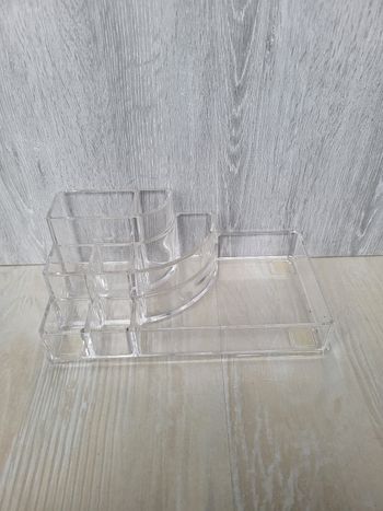 Rangement maquillage