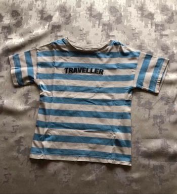 Tee-shirt enfant manches courtes 6 ans – LC Kids | Très bon état