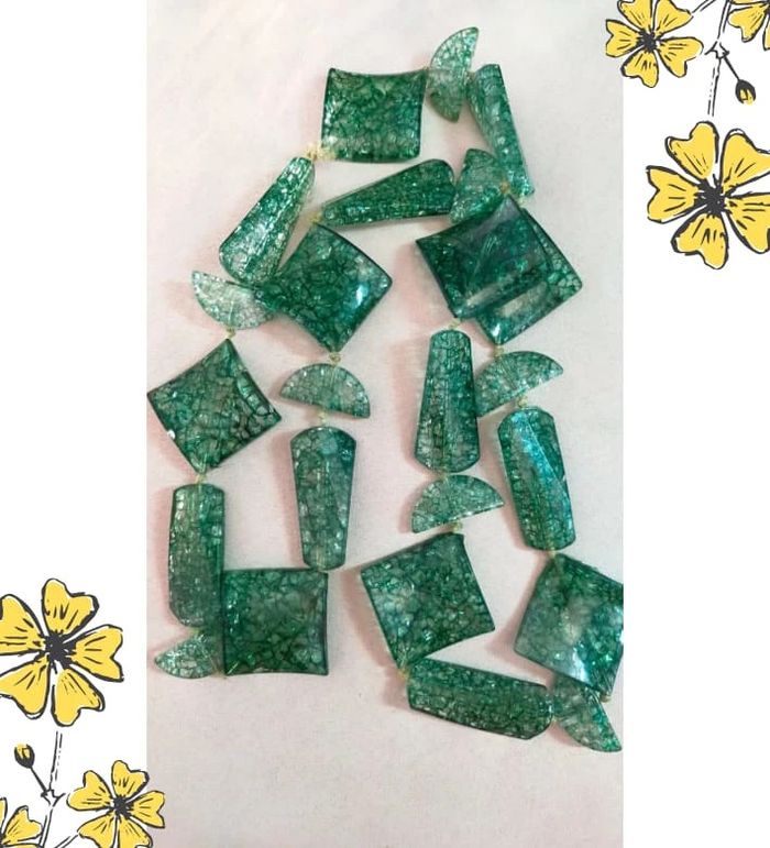 Collier vintage géométrique – Vert transparent craquelé | Collection Émeraude Urbaine - photo numéro 7