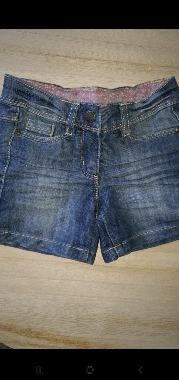Short 2ans neuf