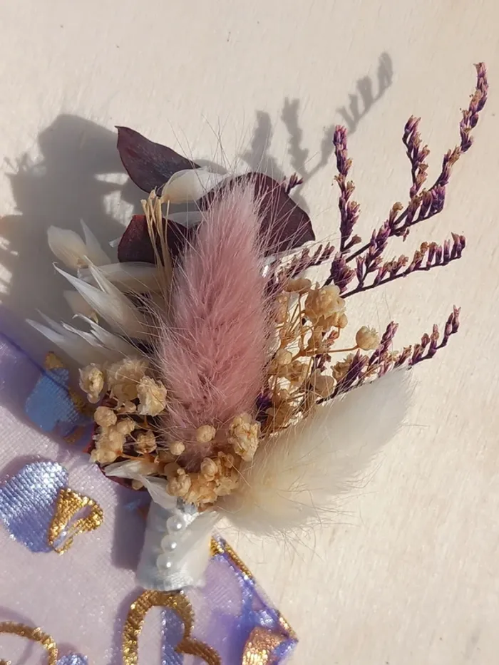 Barrettes en fleurs sechees à offrir - photo numéro 2