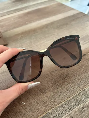 Lunettes de soleil Michael kors