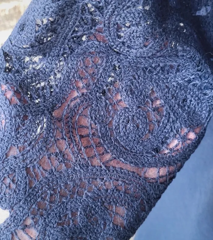 Robe bleue marine avec manches en crochet Grace & Mila Taille M ou 38 - photo numéro 6