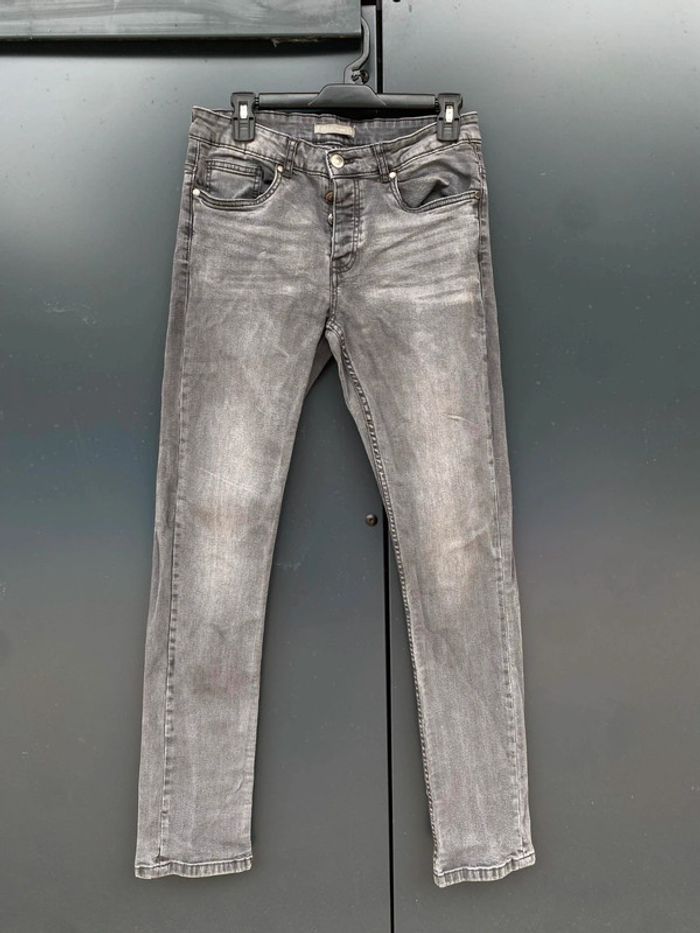 Jean slim gris. T40 - photo numéro 1