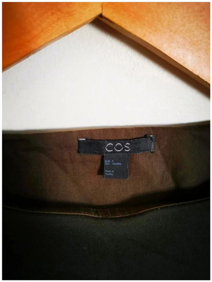 C33 blouse verte Cos S - photo numéro 3