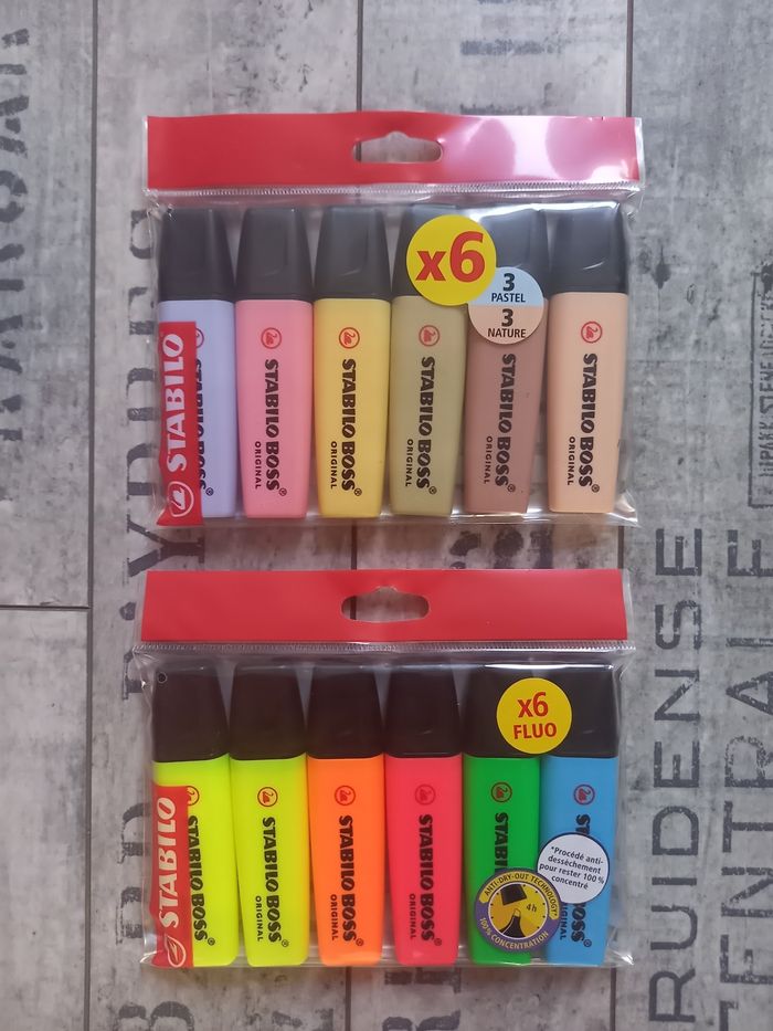 Lot Stabilo 12 surligneurs