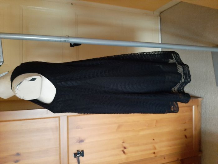 ROBE COURTE H&M - Taille 38 - photo numéro 3