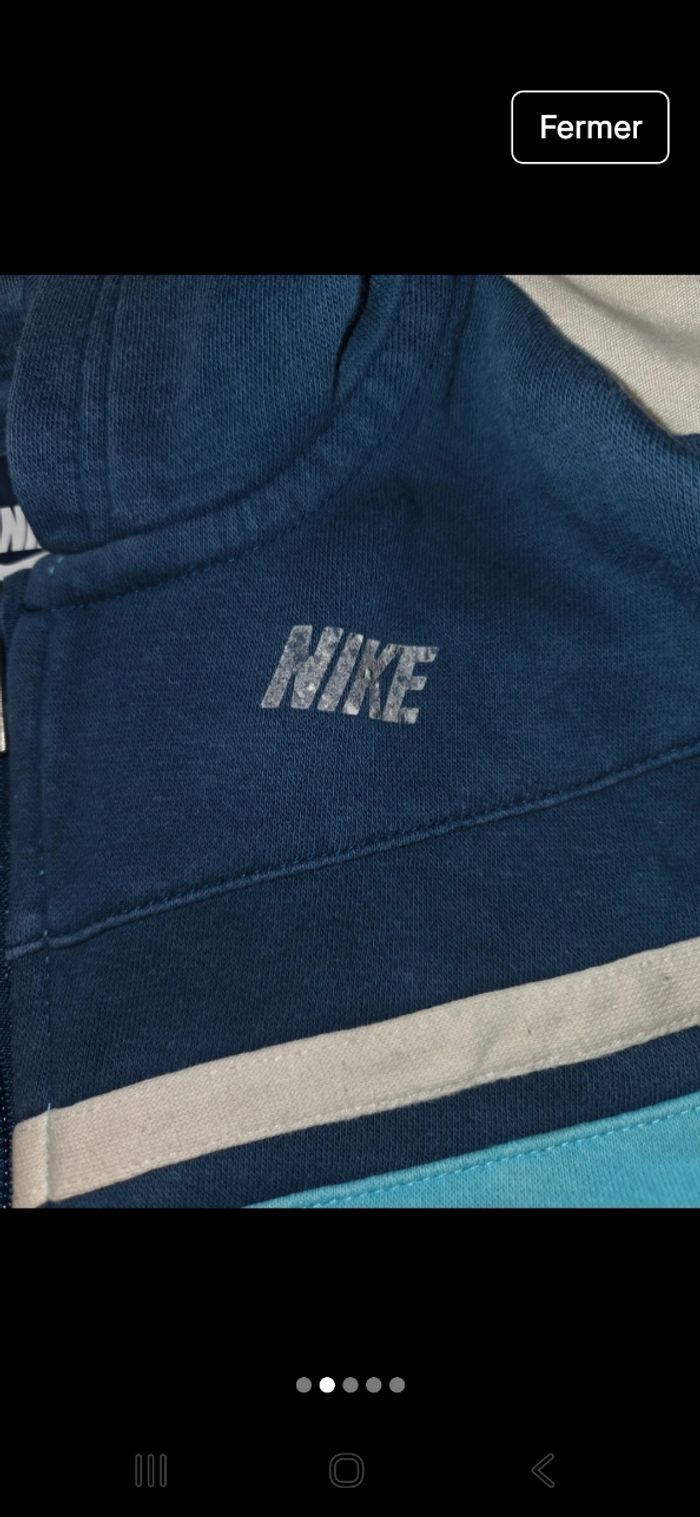 Veste nike 5/6 ans - photo numéro 2