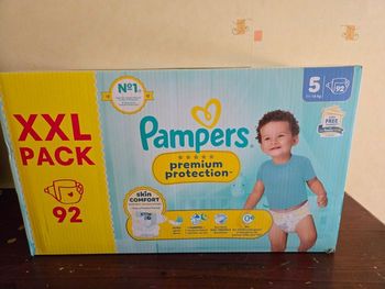 184 Couches pampers premium protection taille 5