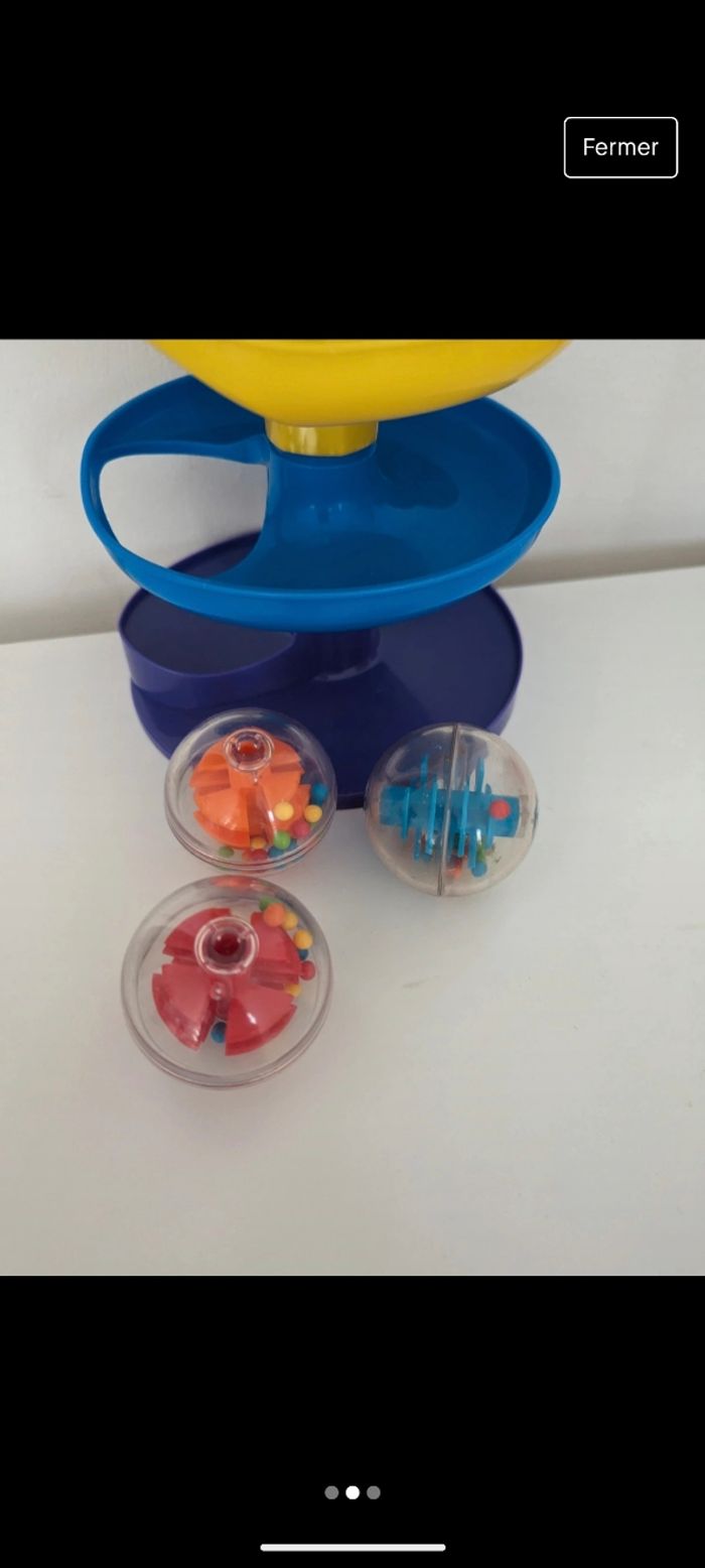 Jouet enfant tourbillon avec balles - photo numéro 2