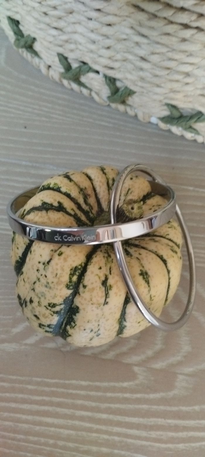 Bracelet deux anneaux. Idée de Noël