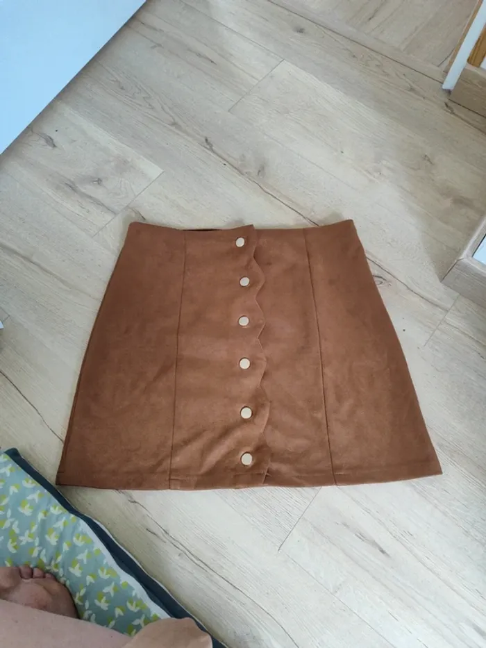 Jupe marron en daim