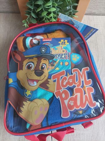 Petit sac à dos avec serviette et puzzle pat patrouille paw patrol 