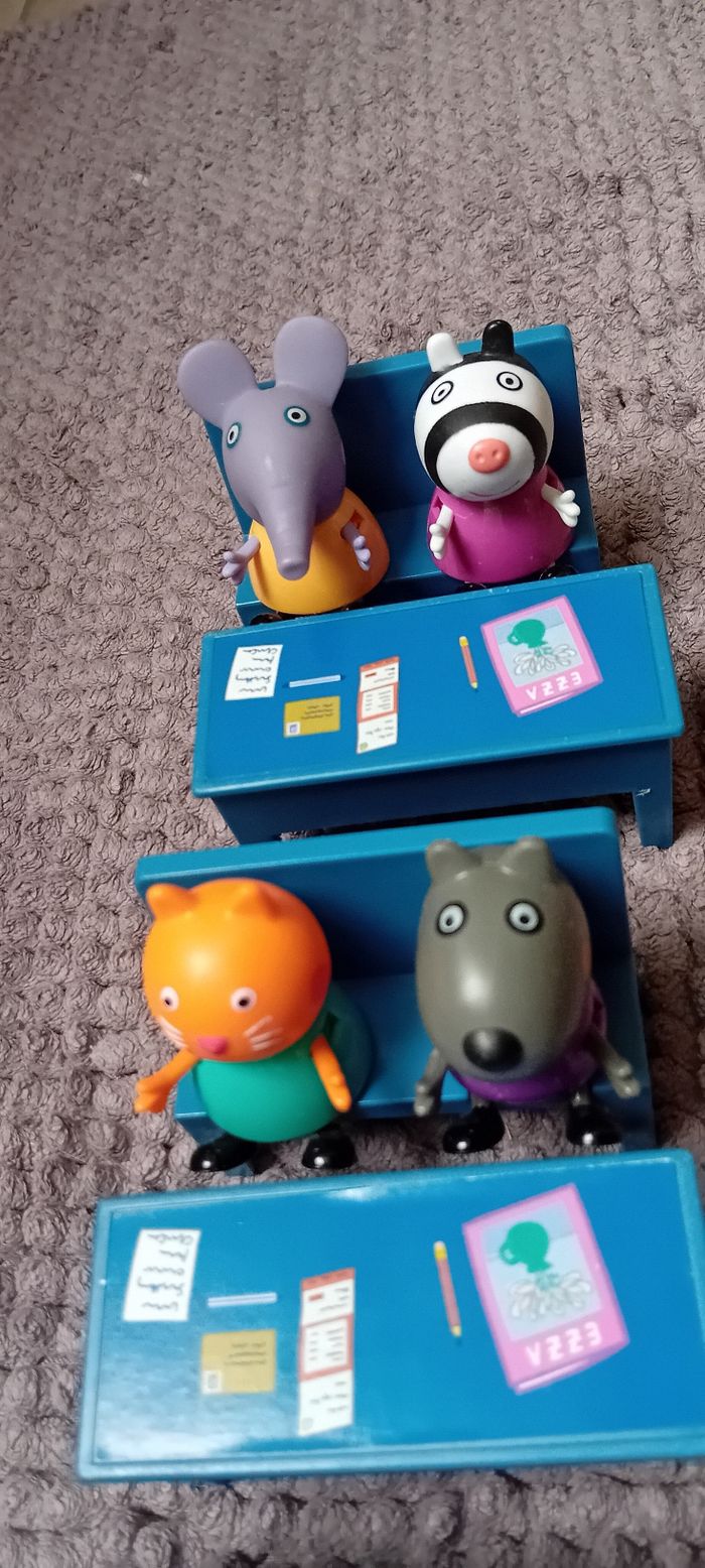 Salle de classe Peppa pig - photo numéro 6