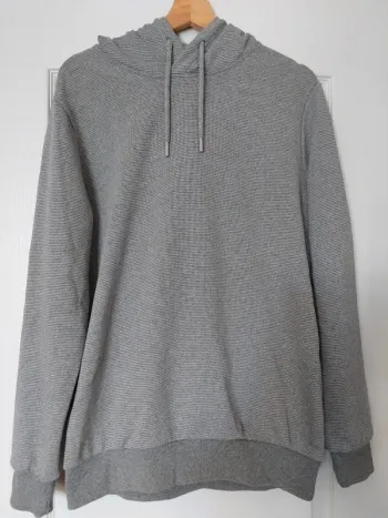 Sweat à capuche gris taille M
