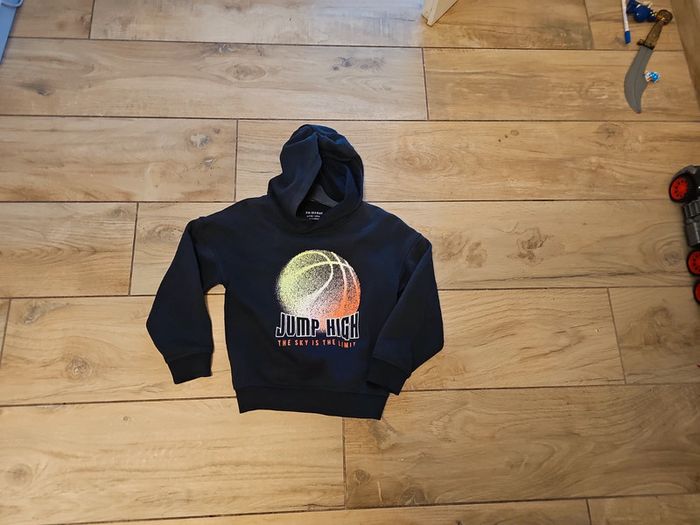 Sweat Primark 6 7 ans