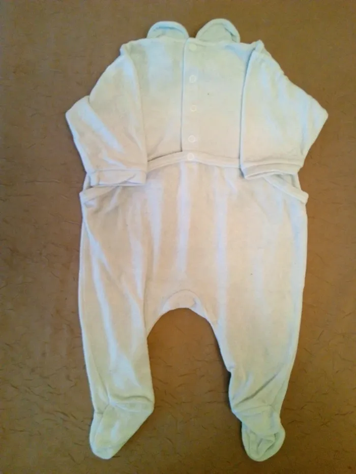 Lot de pyjamas - photo numéro 18