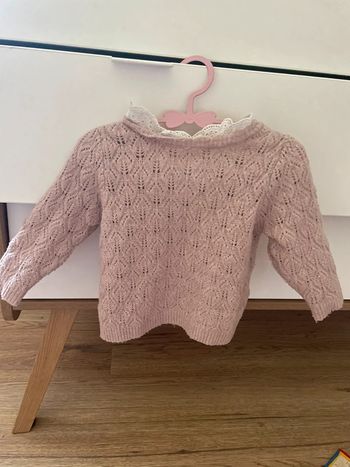 Pull en maille col dentelle 9 mois
